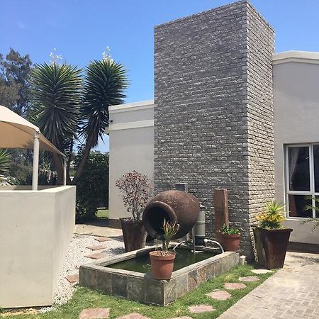 Meransha Self Catering Cc Walvis Bay Exterior photo