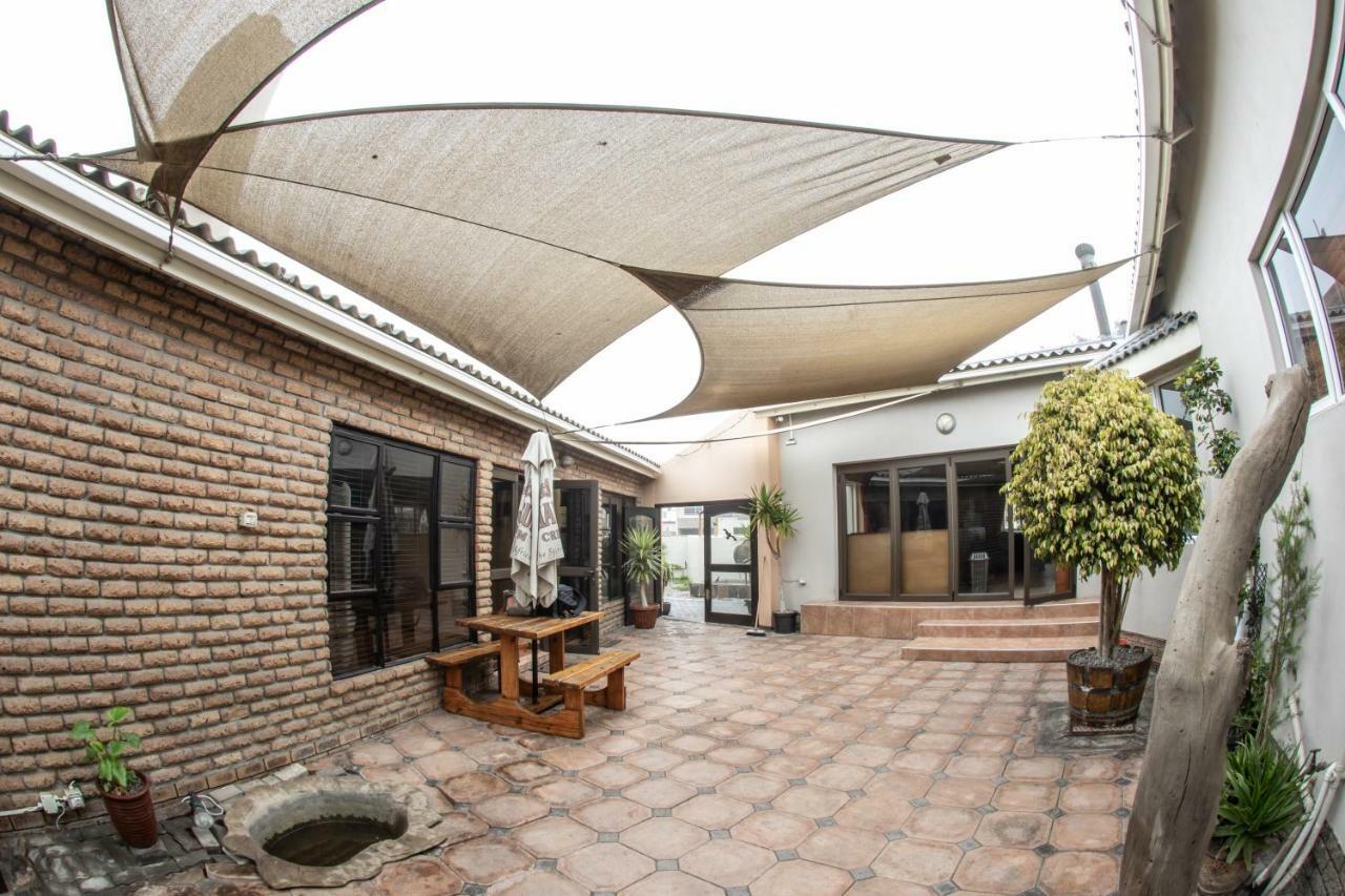 Meransha Self Catering Cc Walvis Bay Exterior photo