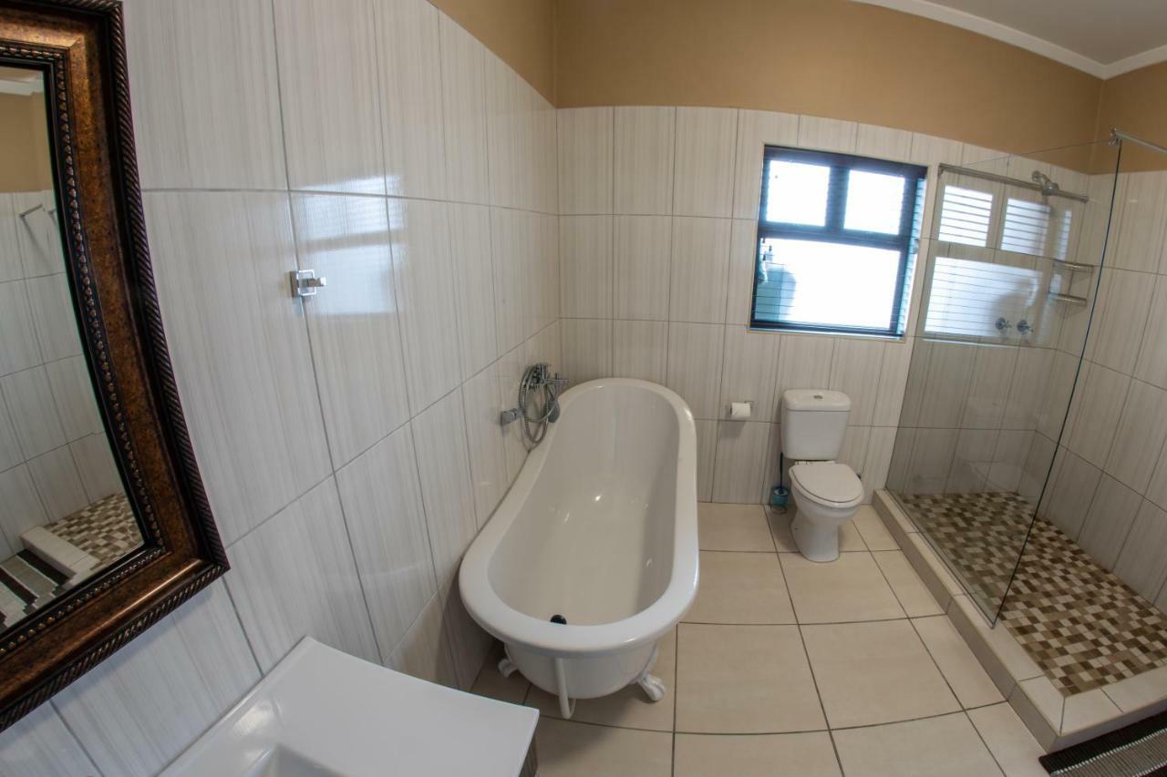 Meransha Self Catering Cc Walvis Bay Exterior photo