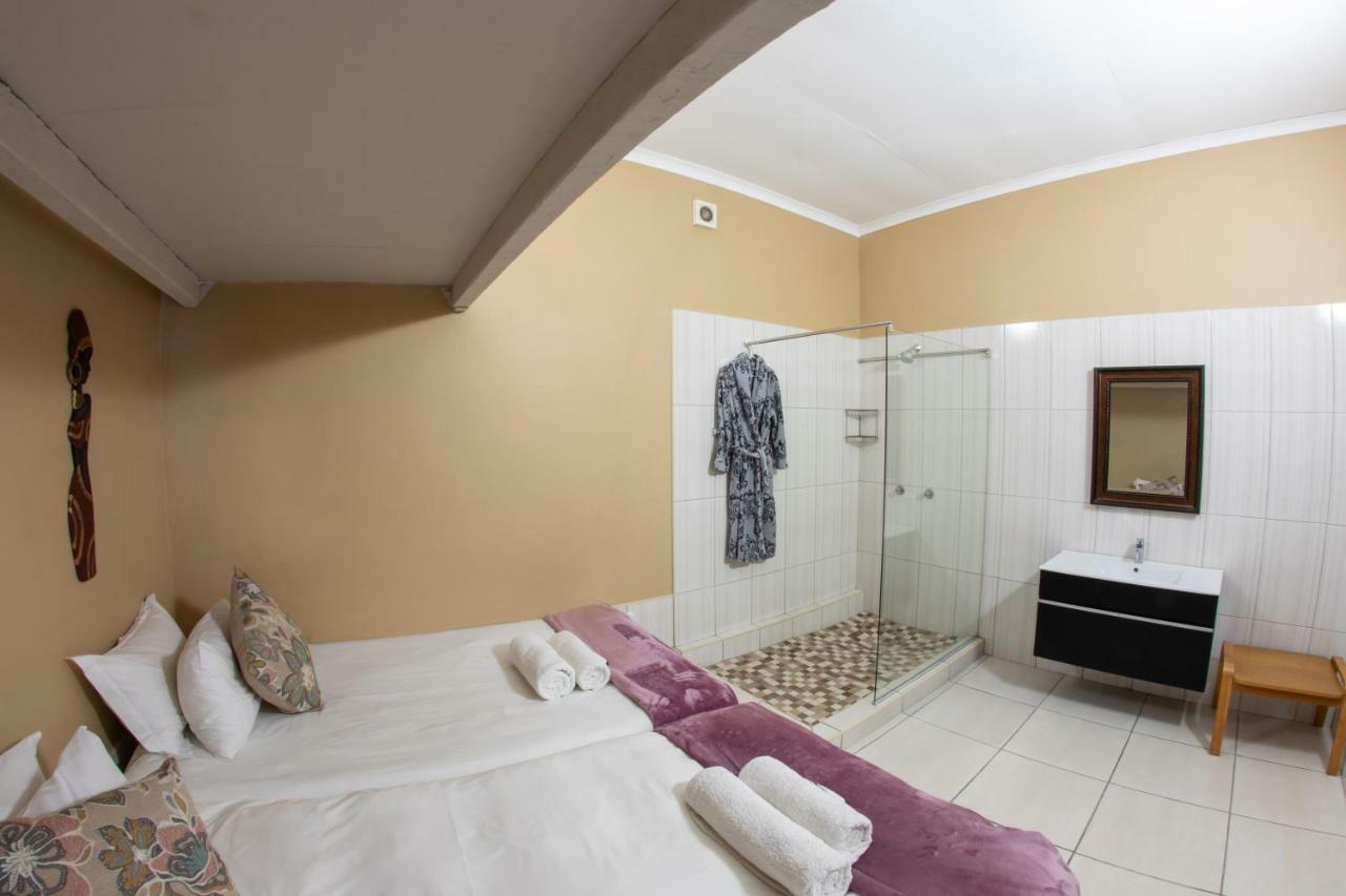 Meransha Self Catering Cc Walvis Bay Exterior photo